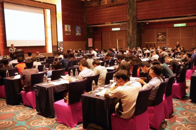 Dr. Mark Douglas performing at the workshop in Taipei